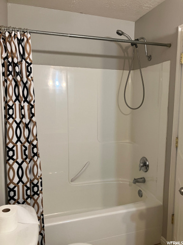 Master bath - full