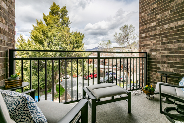 Private balcony