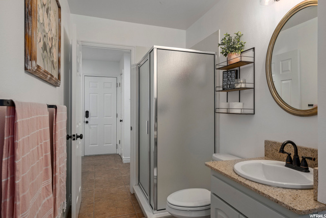 Main Level Bath