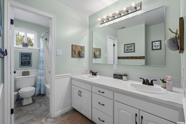 Upstairs Bath