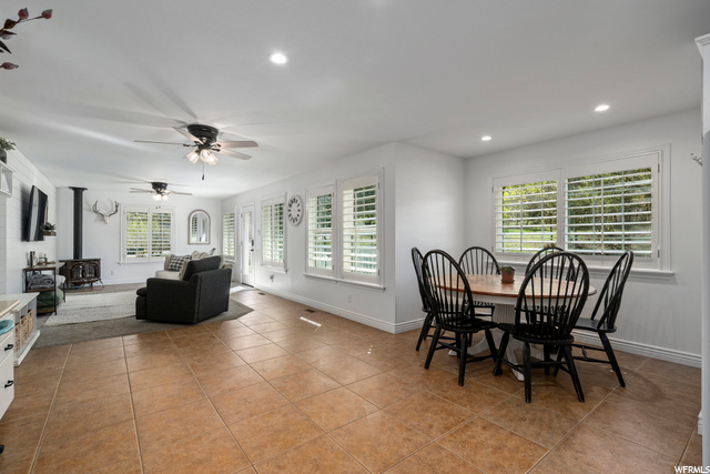 Dining? Family Room