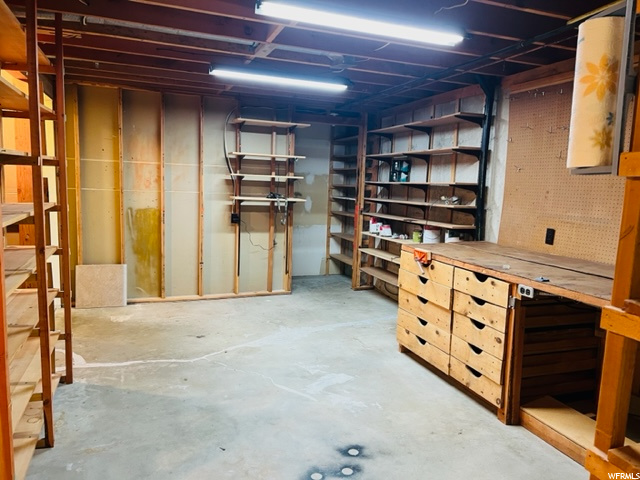 Storage room and Shop