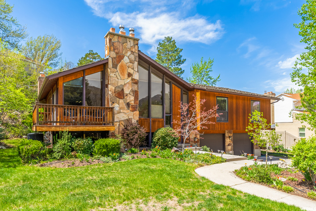 8874 S Tracy Dr, Sandy, UT 84093