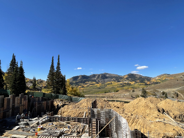 7 Red Cloud Trl, Deer Valley, UT 84060
