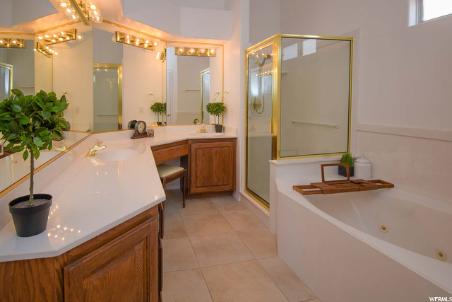 Photo 18 for MLS #1881098 at 225 N Valley View Dr #68