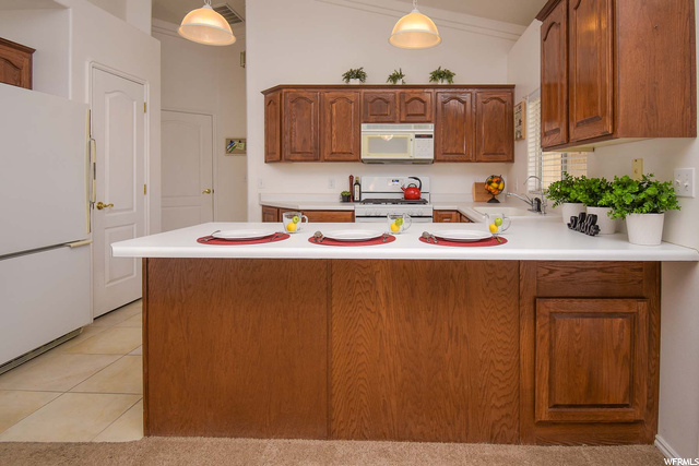Photo 11 for MLS #1881098 at 225 N Valley View Dr #68