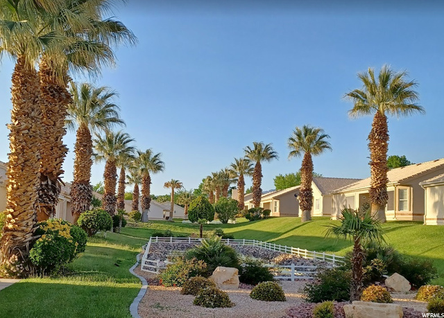 Photo 39 for MLS #1881098 at 225 N Valley View Dr #68