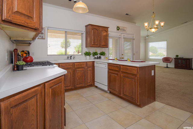 Photo 10 for MLS #1881098 at 225 N Valley View Dr #68