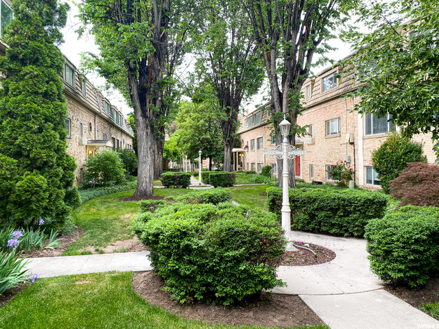 2220 E MURRAY HOLLADAY RD #75, Salt Lake City UT 84117