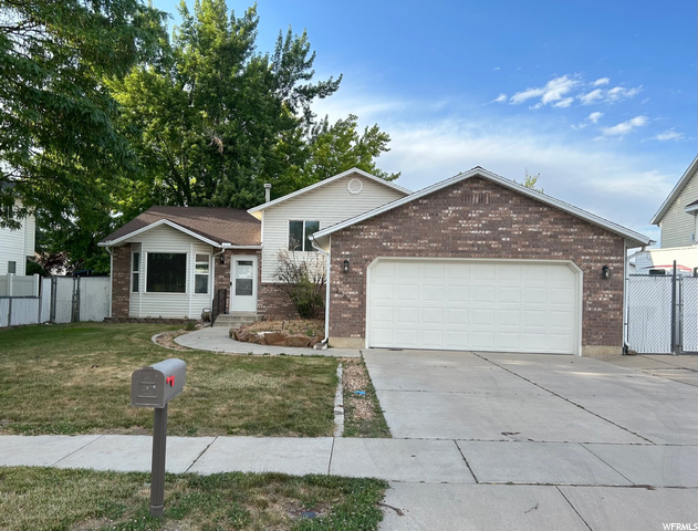 2864 W 4275 S, Roy, UT 84067