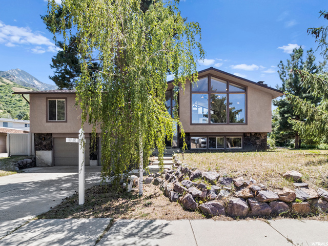 3596 E Kings Hill Cir S, Salt Lake City, UT 84121