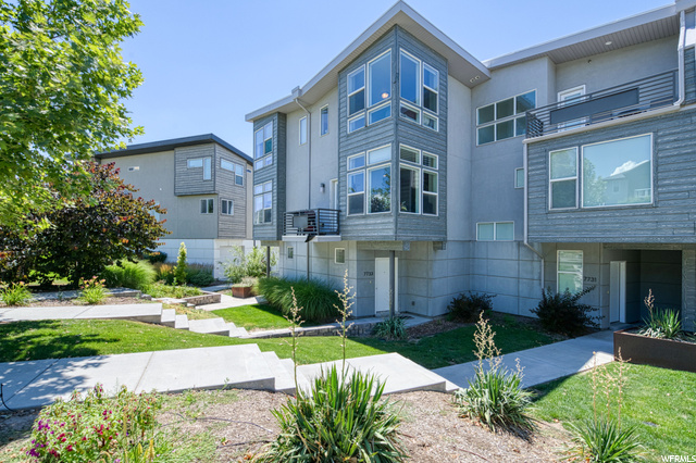 7733 S Barclay Dr, Midvale, UT 84047