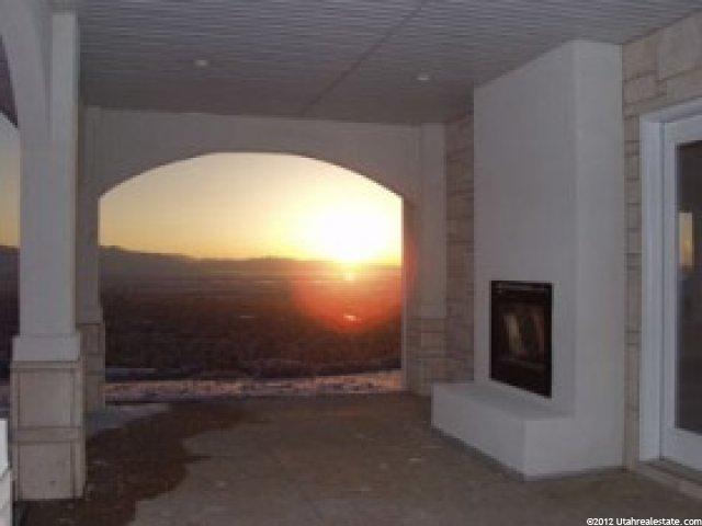 708 Eagleridge Dr, Bountiful, UT 84010 — photo 3