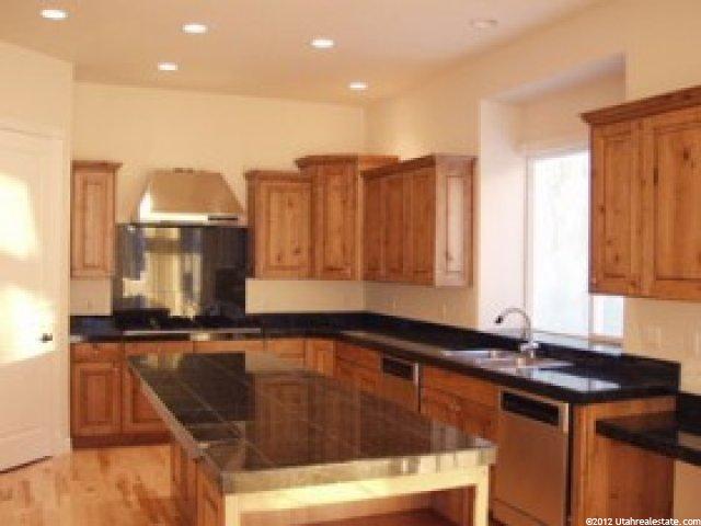 708 Eagleridge Dr, Bountiful, UT 84010 — photo 5