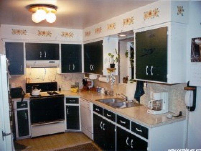 10750 Savannah Dr, Sandy, UT 84094 — photo 5