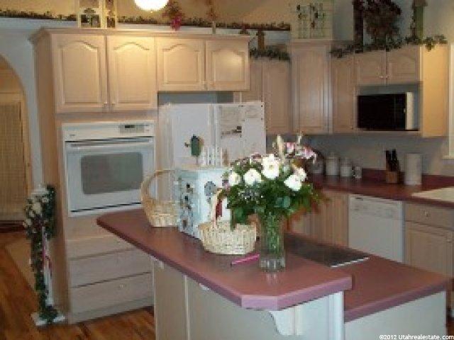 295 Park Meadow Cir, Hyde Park, UT 84318 — photo 2