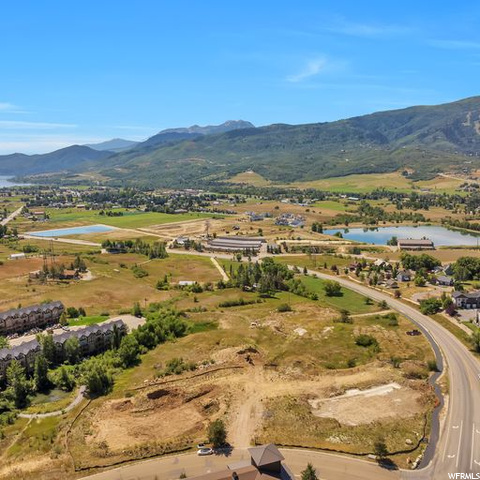 Photo 11 for MLS #1899950 at 3575 N Wolf Creek Dr #9