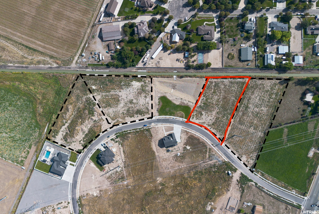 14317 S JAYDEN MAE DR W 19 Riverton, Utah This lot is one of few left in VISTA MEADOWS. This luxurious custom home community located in Bluffdale offers backyard views of the Wasatch mountains, quick access to I-15 and only 5 minutes to Bangerter Highway. Featuring lots 1 acre plus, the possibilities are endless when it comes to building your dream home. Bring us your floor plan or choose one of our floor plans to customize to fit your personal needs.
