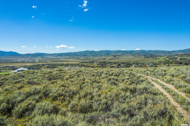 Photo 15 for MLS #1901355 at 3214 Hills Ridge Rd