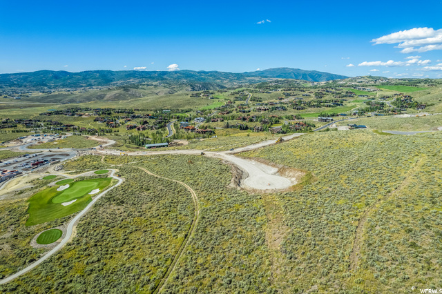 Photo 11 for MLS #1901355 at 3214 Hills Ridge Rd