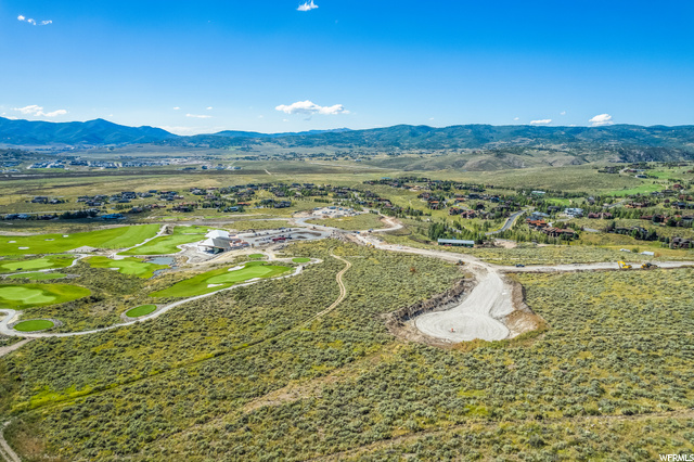 Photo 10 for MLS #1901355 at 3214 Hills Ridge Rd