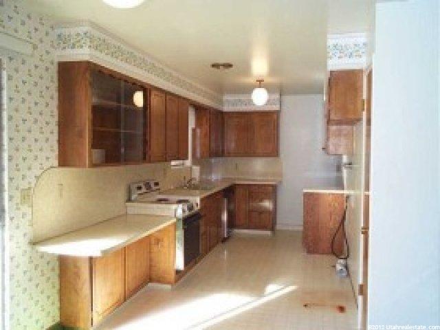 329 S 200 E, Logan, UT 84321 — photo 3