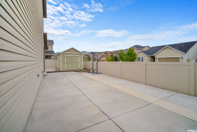 Photo 20 for MLS #1903475 at 928 Amberly Dr