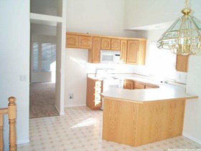 8020 Coolidge St, Midvale, UT 84047 — photo 3