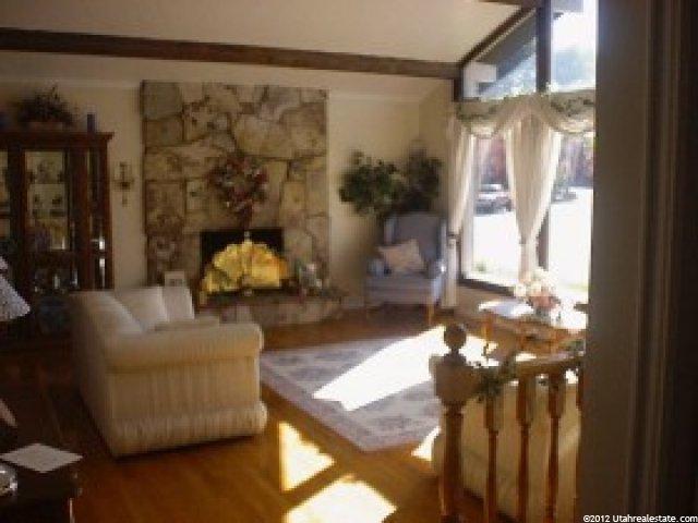 9475 Fox Hunt Dr, Sandy, UT 84092 — photo 4