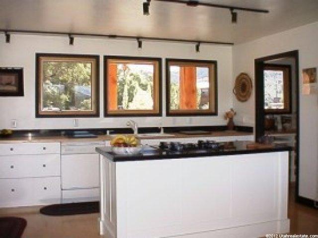 9825 E 325 S, Huntsville, UT 84317 — photo 2