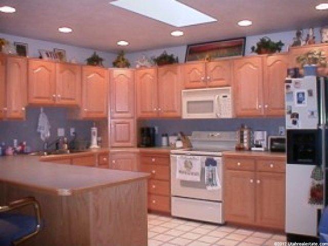 3998 S 850 W, Riverdale, UT 84405 — photo 2