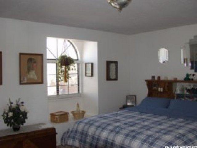 640 Meadow Hill Dr, Sandy, UT 84070 — photo 8