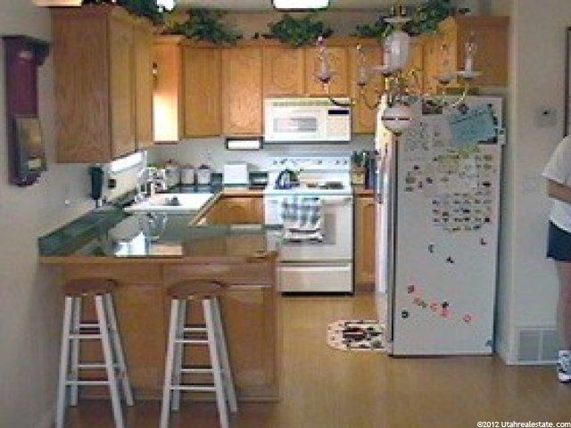 576 N Lynnbrook Dr, Spanish Fork, UT 84660 — photo 2