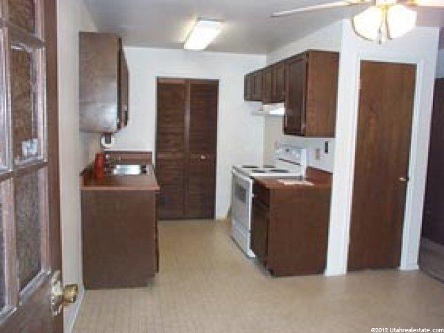 659 Cobblestone Dr, Midvale, UT 84047 — photo 6