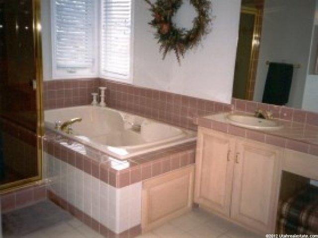3786 N 2525 E, Layton, UT 84040 — photo 8