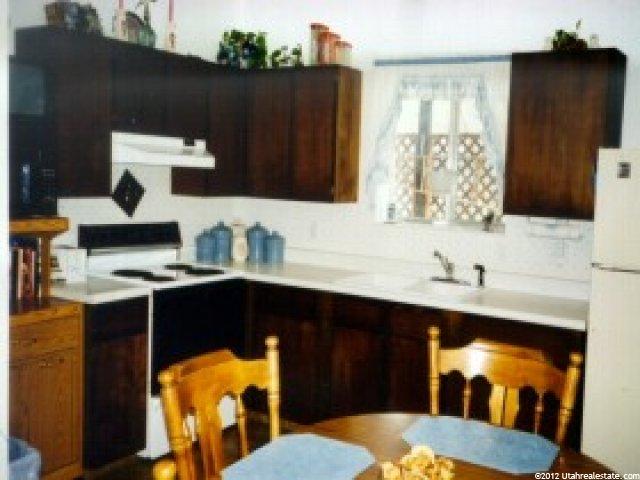 1139 N 300 W, Layton, UT 84041 — photo 3
