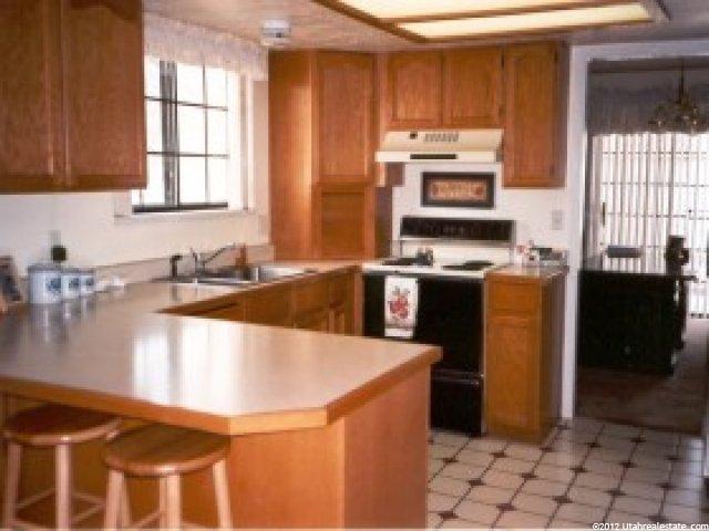 7 Lankshire Dr, Pleasant View, UT 84414 — photo 4