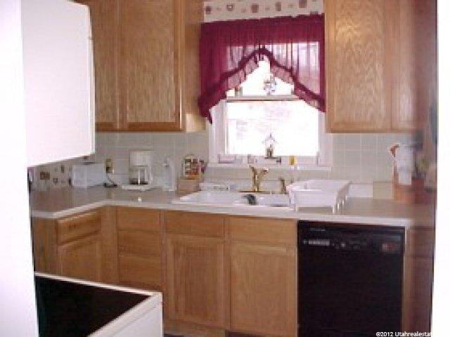 1351 Sheridan Dr, Ogden, UT 84404 — photo 2