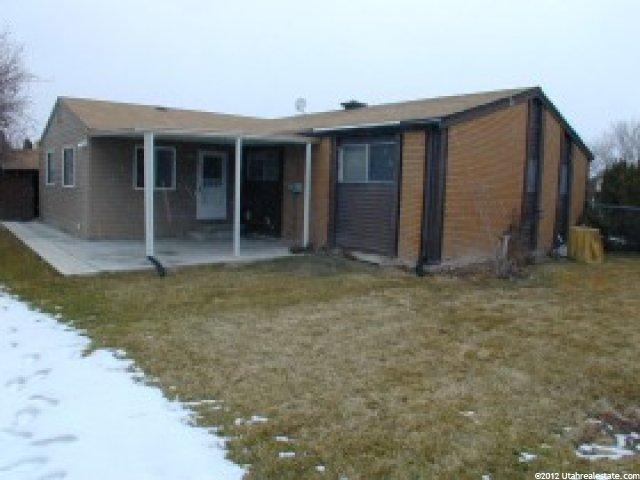 566 Howard Dr, Sandy, UT 84070 — photo 6
