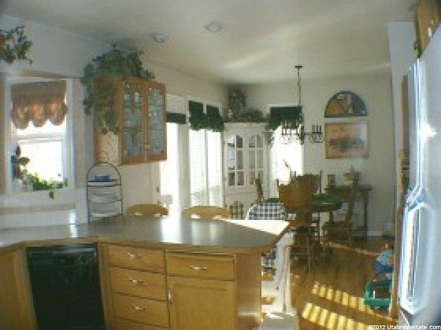 962 Canterbury Dr, Logan, UT 84321 — photo 2