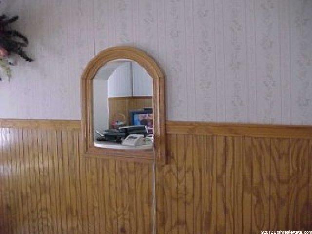 315 N Center St, Wellsville, UT 84339 — photo 6