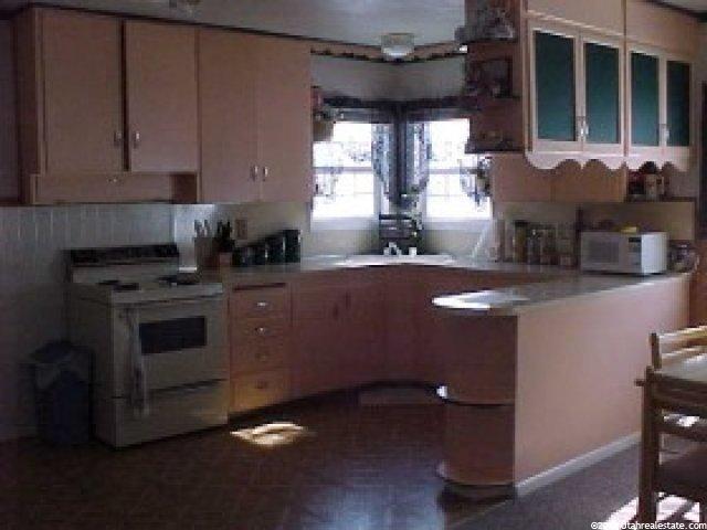 315 N Center St, Wellsville, UT 84339 — photo 7