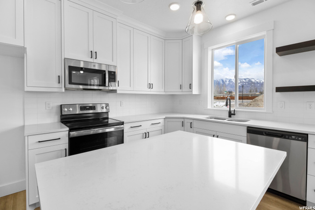 Photo 12 for MLS #1967582 at 2678 W Maple St #283