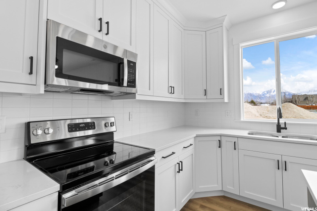 Photo 13 for MLS #1967582 at 2678 W Maple St #283