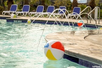 Photo 17 for MLS #1973858 at 1030 N Casitas Loop