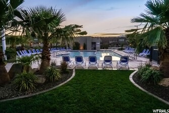 Photo 16 for MLS #1973858 at 1030 N Casitas Loop