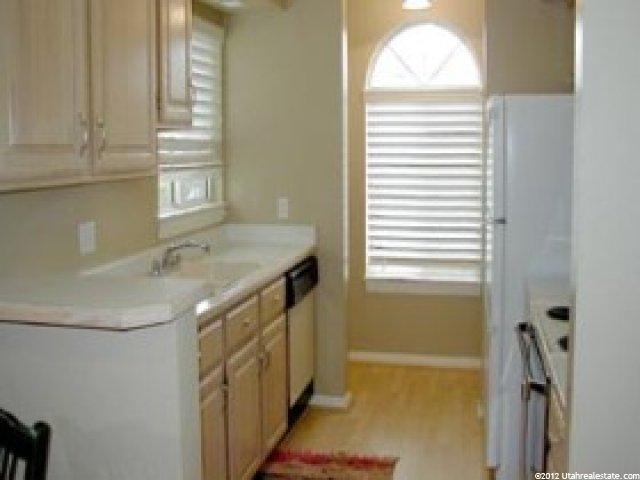 650 S Main St, Bountiful, UT 84010 — photo 2