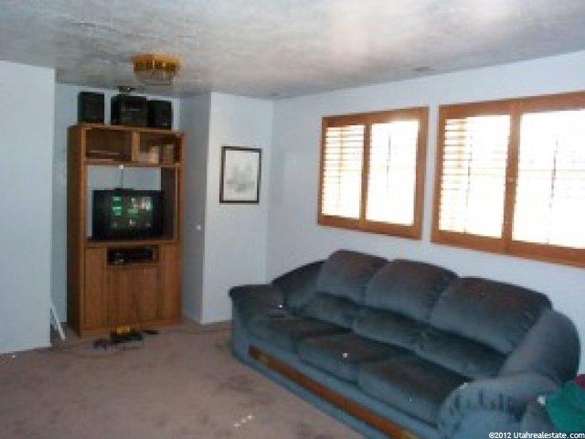 953 E North Fork Cir, Sandy, UT 84094 — photo 2