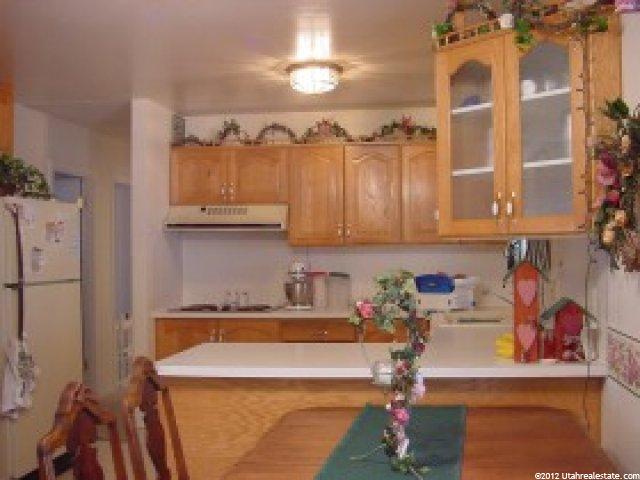 512 W 5000 S, Washington Terrace, UT 84405 — photo 2