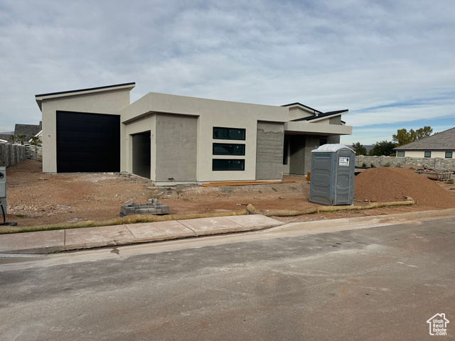 View of front facade with a garage